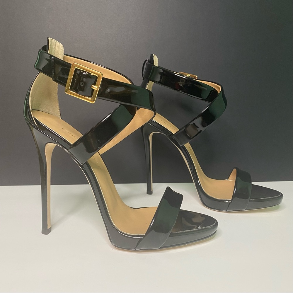 GIUSEPPE ZANOTTI Black Patent Leather Strappy Pumps